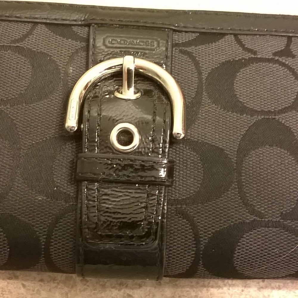 Coach signature black wallet